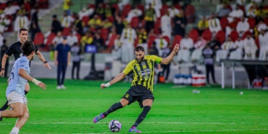 دوري روشن: الاتحاد يتغلّب على الفيحاء ويقترب من حسم اللقب