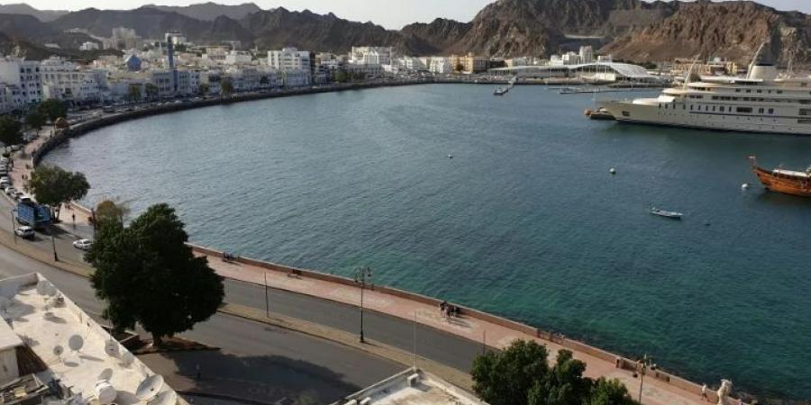 سلطنة عُمان لوحة طبيعية فريدة بمقومات سياحية مميزة
