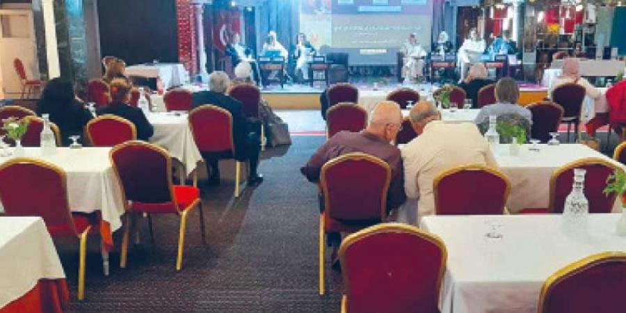 «ملتقى المبدعات العربيات بسوسة» في دورة خاصة بالتراث غير المادي.. حضرت الأكاديميات وغابت الحرفيات