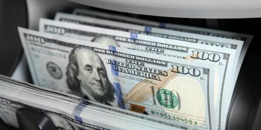 استقرار الدولار بعد تراجعه لأدنى مستوى في ثلاثة أسابيع