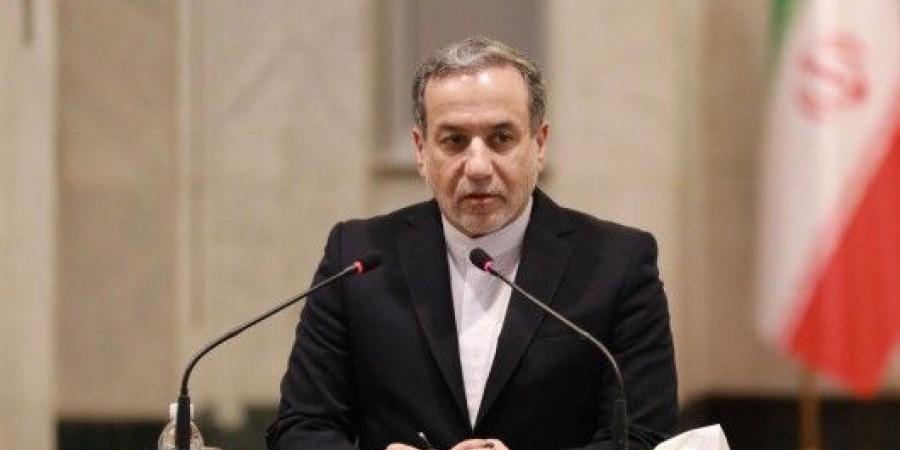 طهران: تصريحات ترامب “خادعة” وتهديداته لن تغيّر المسار