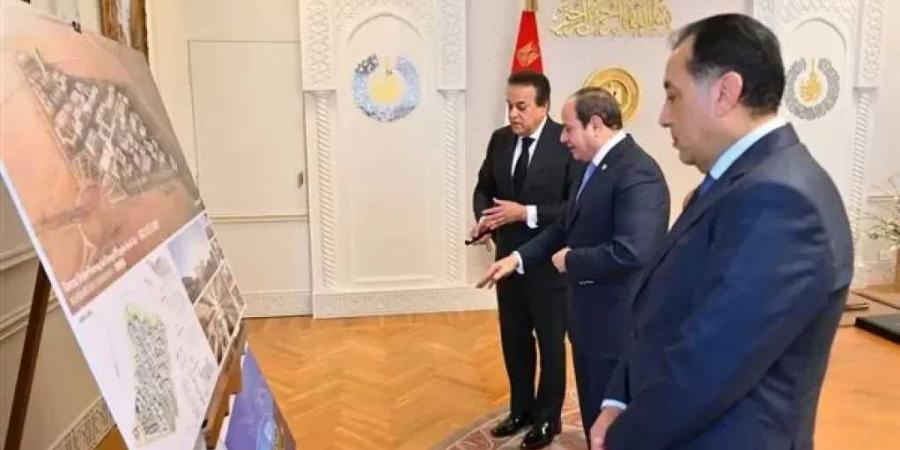 الرئيس السيسي يبحث مع رئيس الوزراء ووزير الصحة محاور عمل المجموعة الوزارية للتنمية البشرية