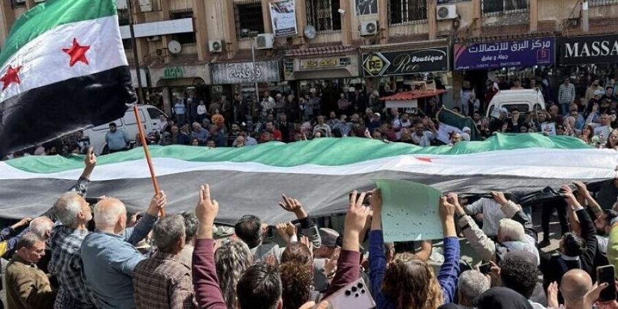 ترحيب عربي وأممي بقرار ترامب رفع العقوبات عن سوريا