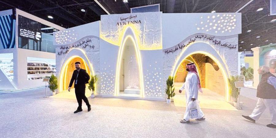 «الفيصل للبحوث» يعرض مخطوطة ابن سينا في أبو ظبي