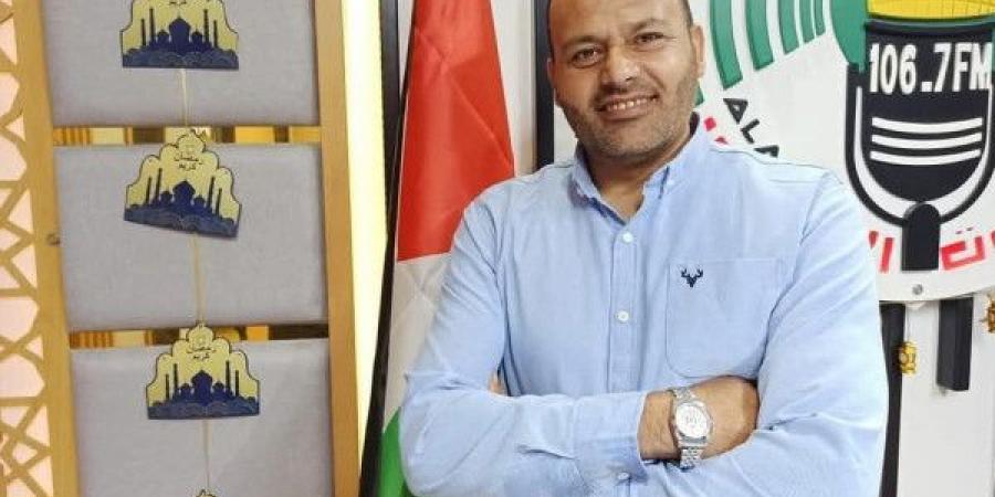 استشهاد الصحفي حسن سمور وجميع أفراد أسرته بغارة إسرائيلية على خانيونس