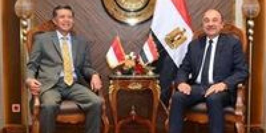 سفير إندونيسيا بمصر يناقش فرص الاستثمارية الواعدة مع وزير قطاع الأعمال
