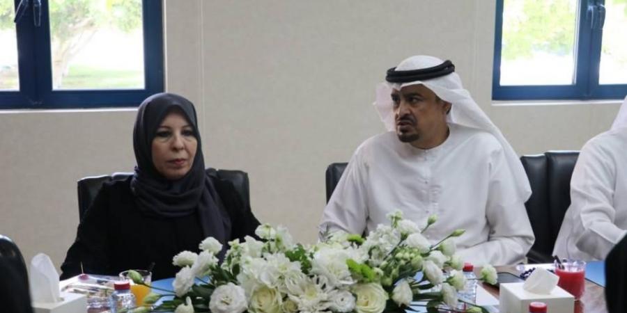 «نسائية دبي» و«الاستشاري» يناقشان دعم استقرار المجتمع