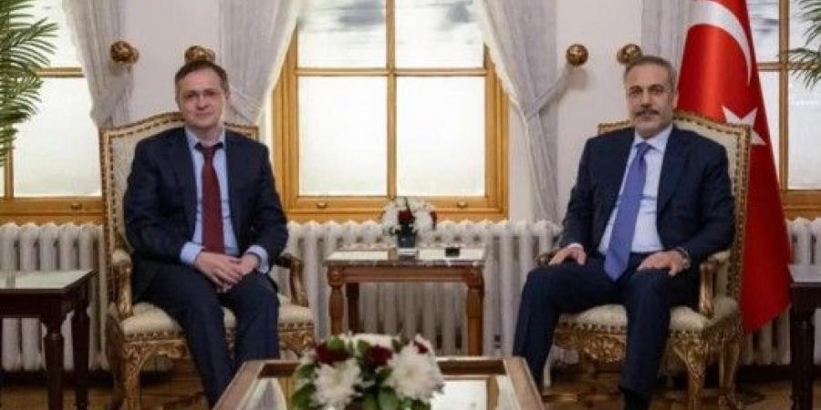لا توقعات كبيرة من المحادثات المستمرة بشأن أوكرانيا بإسطنبول… وترامب: سقوط القتلى مخز