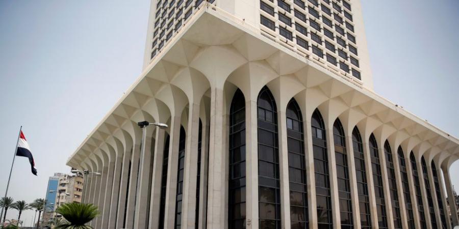 وزارة الخارجية تصدر للمصريين في ليبيا أرقام وعناوين مهمة للتواصل حال وقوع أزمات