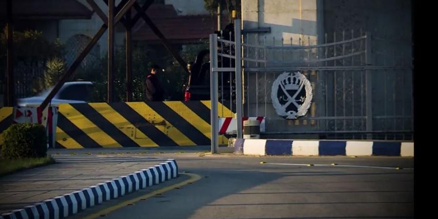 بالفيديو ..  الأمن ينفي وجود حدث أمني في الرابية: توقيف شخص حاول اجتياز نقطة أمنية ورفض الامتثال
