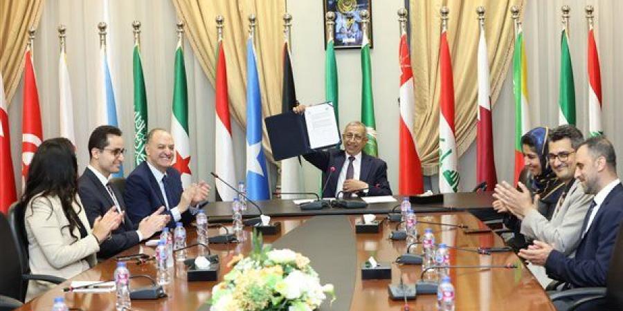 "الأكاديمية العربية" و"جامعة بلمونت الأمريكية" توقعان مذكرة تفاهم للتعاون التعليمي والتبادل المعرفي