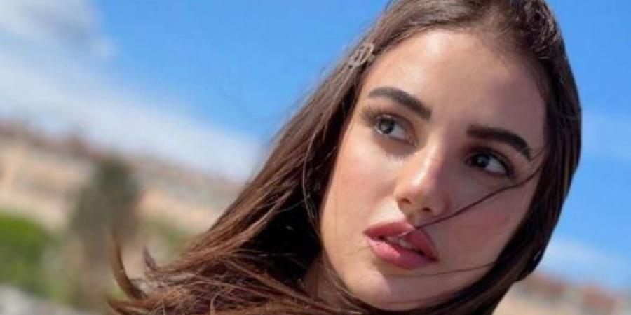 درة تتعاقد على فيلم "الست لما" مع يسرا