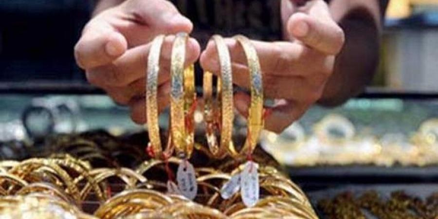 الصديقان.. وقعا في الجولة الأولي