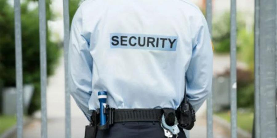 حصر الحراسات الأمنية في 8 أنشطة على وقت العمل