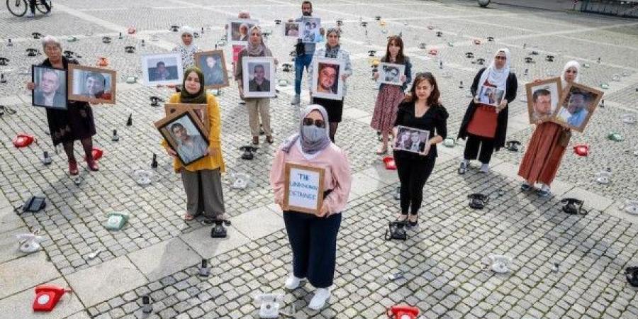 تقديرات بفقدان أكثر من 130 ألف سوري منذ 2011