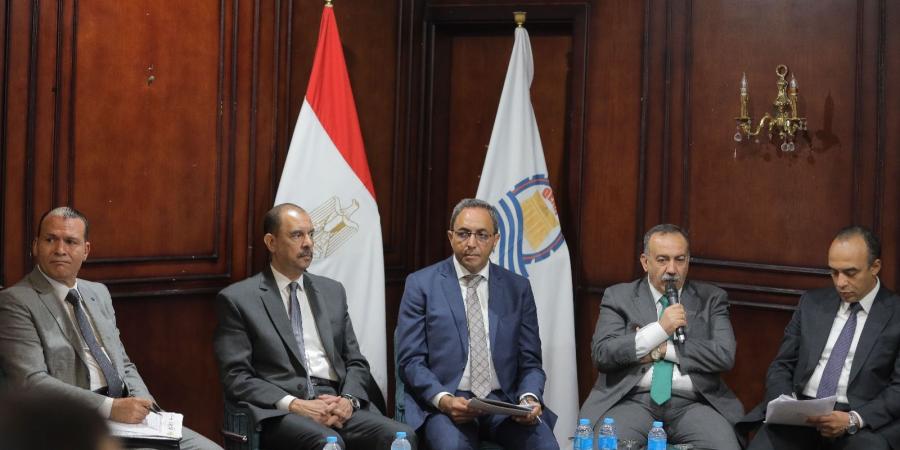 محافظ أسيوط يشارك في ورشة عمل لمناقشة تقييم التكتلات الاقتصادية