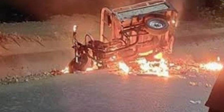 عاطل يشعل النيران في تروسيكل بكرداسة