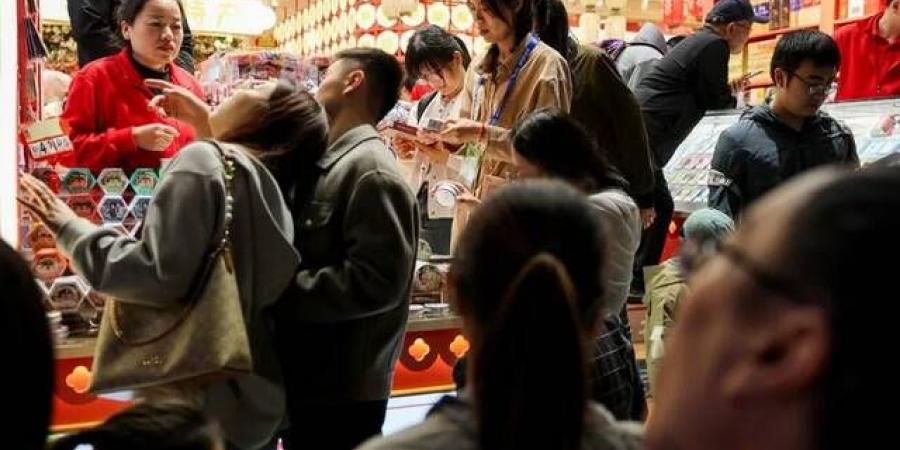 تباطؤ نمو الناتج الصناعي ومبيعات التجزئة في الصين