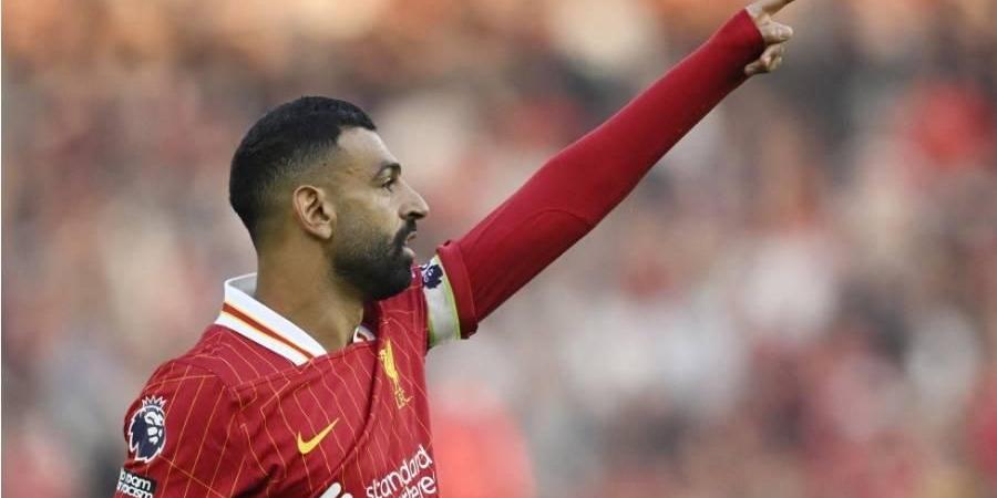 محمد صلاح ضمن 5 نجوم في تشكيلة نيفيل وكاراغر