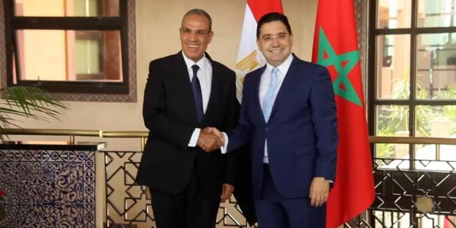 وزير الخارجية والهجرة يسلم لنظيره المغربي رسالة خطية من السيد رئيس الجمهورية إلى ملك المغرب