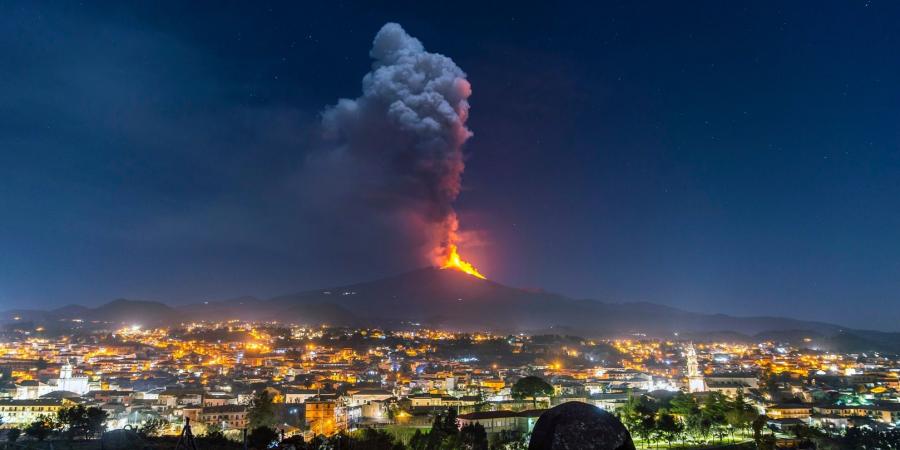 ثوران بركان جبل إتنا في إيطاليا