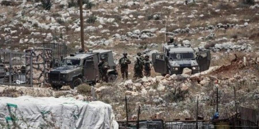 جريح فلسطيني باعتداء لقوات العدو الاسرائيلي في بلدة الخضر بالضفة المحتلة