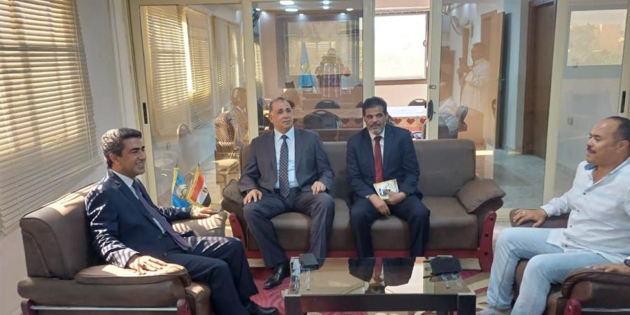 عبد الحميد علام نقيب محامين مصر يفتتح فرع للنقابة بمدينة الحمام