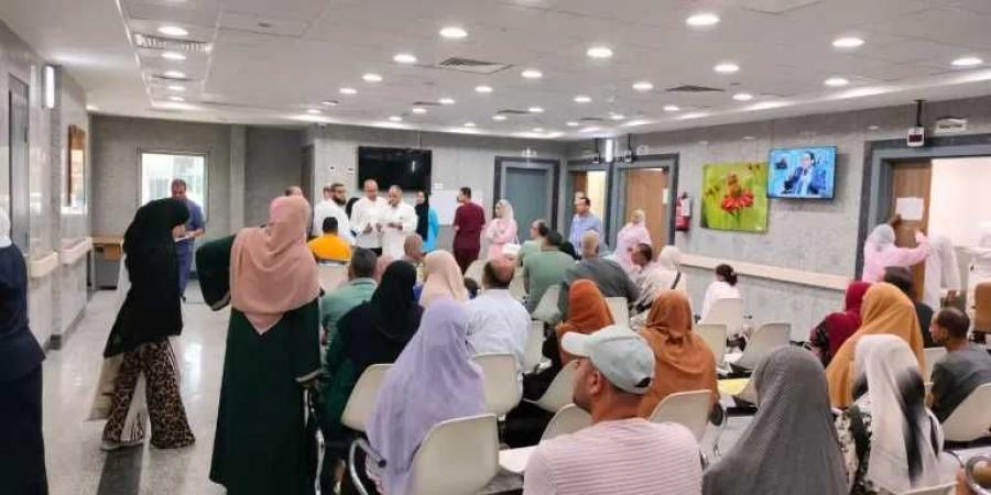 محافظ الغربية يتابع انطلاق أولى فعاليات سلسلة زيارات الخبراء بمستشفى طنطا العام