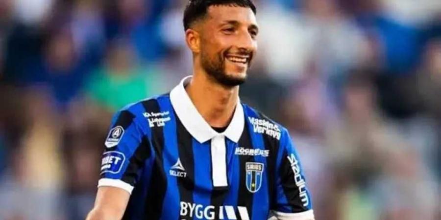 وسيط وسام أبو علي يضع حدًا للشائعات: لا توجد أزمة قيد واللاعب مستمر