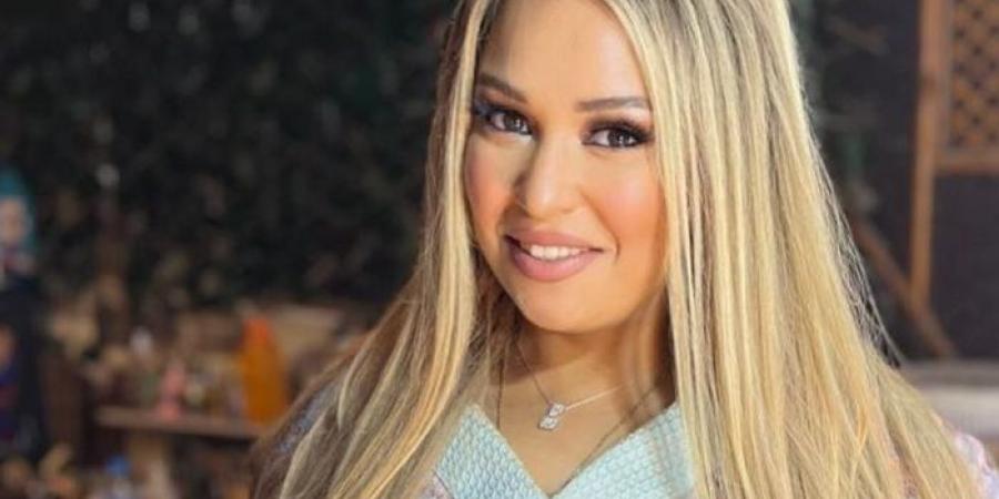 ويزو ترد على شائعات التكميم: وزني زي ما هو.. وصوري بـ الذكاء الاصطناعي