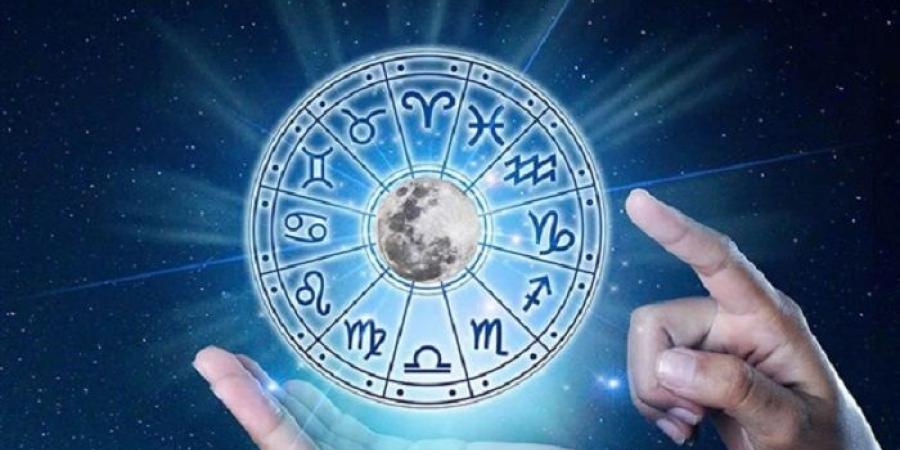 توقعات الأبراج وحظك اليوم الجمعة 8-8-2025