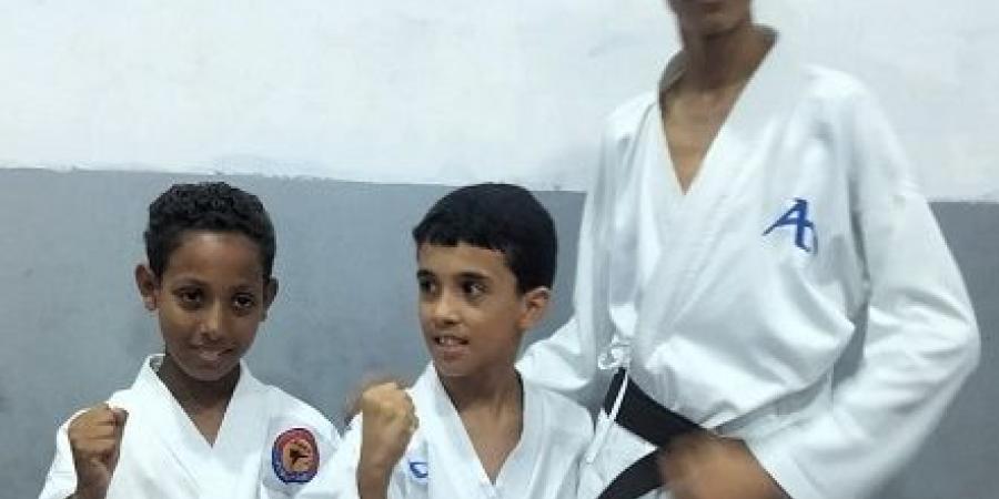 بسام أصغر لاعب يحصل علي الحزام الاسود في الكاراتيه بمطروح