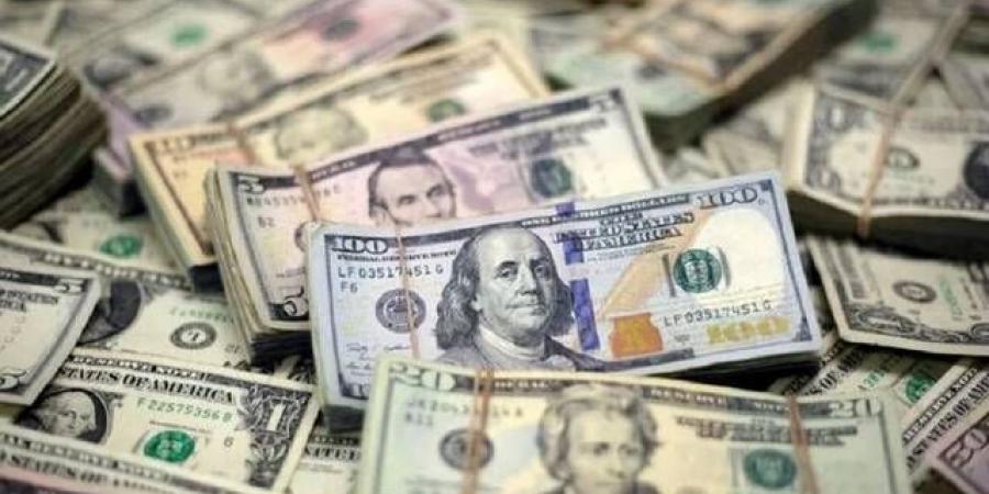 ضعف الدولار يخفف الضغوط عن العملات في آسيا
