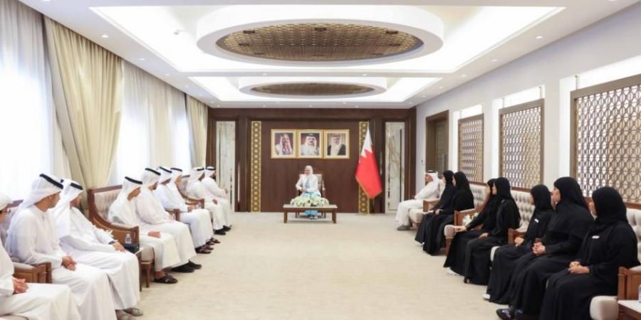 وفد «ربع قرن» يزور البحرين للتبادل الثقافي الشبابي