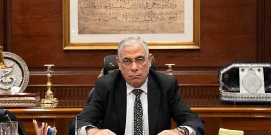 النائب العام: حبس 8 متهمين من التيك توكر لبثهم محتوى مخل بالآداب والقيم