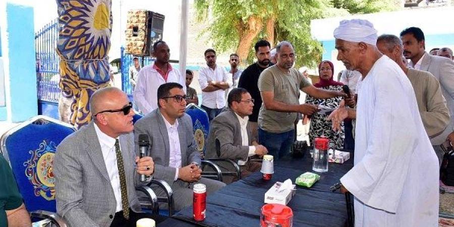 محافظ الأقصريتابع مشروعات القرنة الخدمية استعدادًا للموسم السياحي