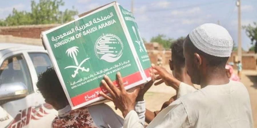 المملكة توزّع (1050) سلة غذائية بولاية سنار في السودان