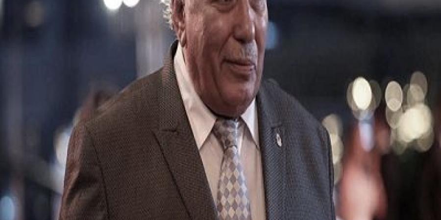 عبد العزيز مخيون ناعيًا سيد صادق: فقدت صديق العمر الطيب الشهم