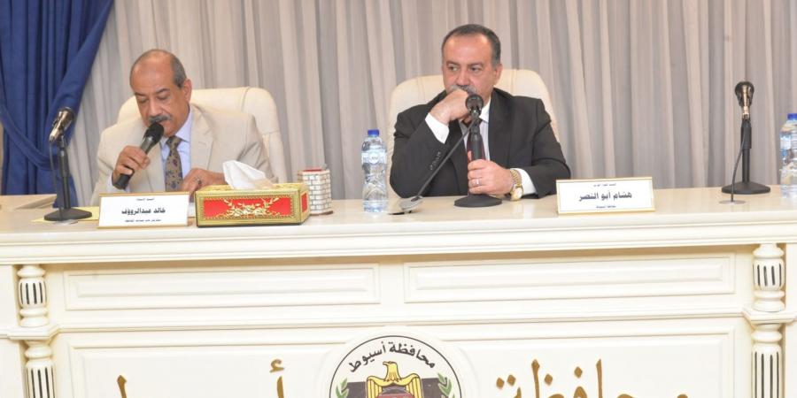 أسيوط تفتح أبوابها للاقتصاد وتعلن: الأولوية للشباب
