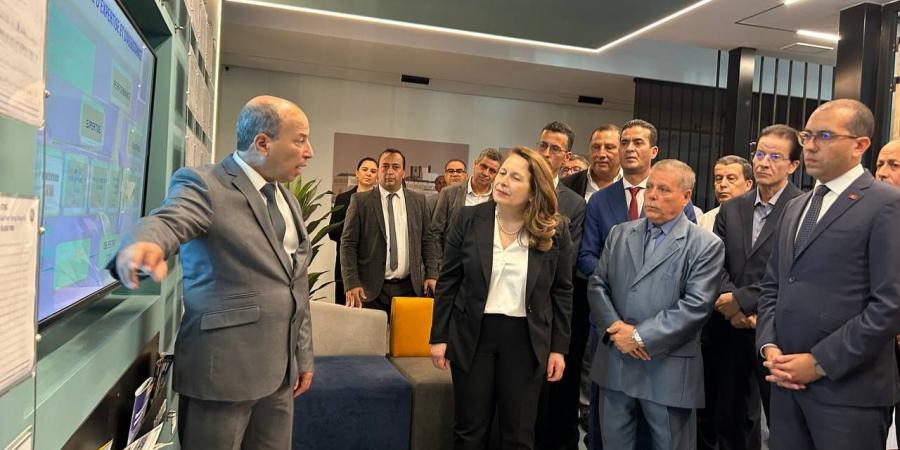وزيرة الصناعة تطلع خلال زيارة عمل للمركز الوطني لقيادة النظام الكهربائي على كيفية مجابهة الطلب على الطاقة خلال الذروة الصيفية