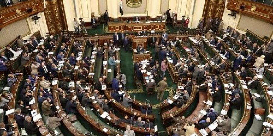 نواب البرلمان يطلبون من التجار: خفض الأسعار بعد تراجع الدولار