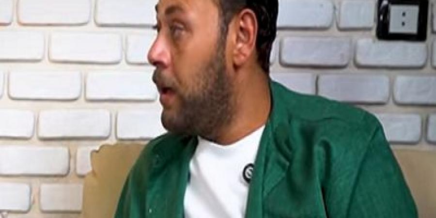  محمد علي رزق يكشف لحظات الوداع الأخيرة مع والده