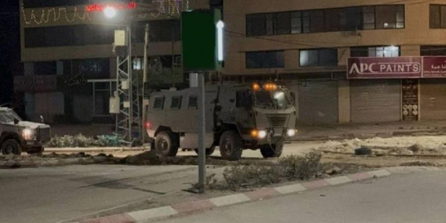 قوات الاحتلال الإسرائيلي تقتحم بلدة الخضر في الضفة الغربية