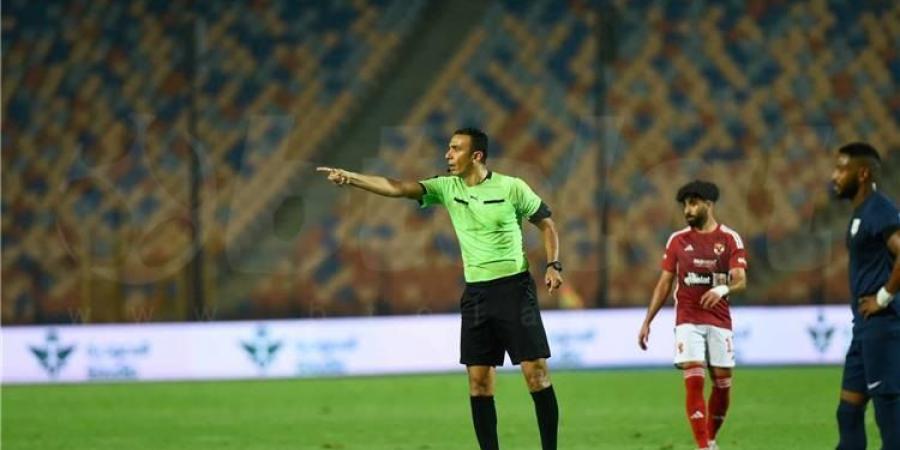 من هم حكام مباراة الأهلي ومودرن سبورت الليلة؟