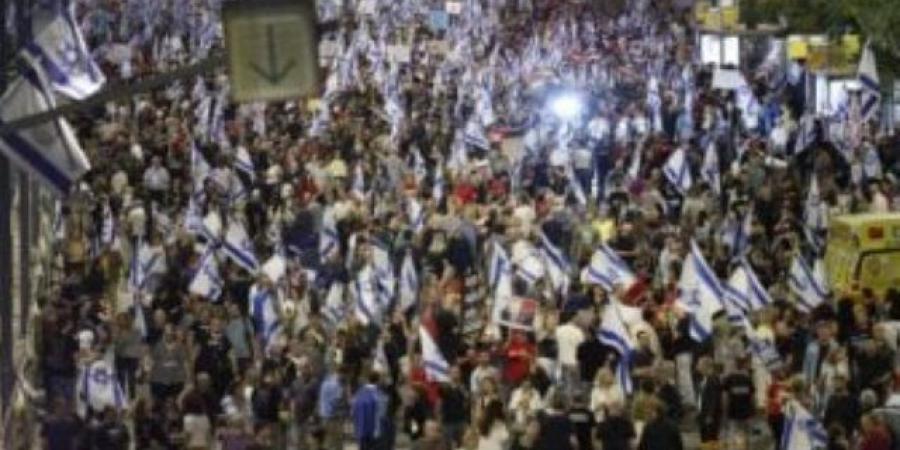 مظاهرات أمام مقر الحكومة الإسرائيلية للمطالبة بإنهاء الحرب وعدم احتلال غزة