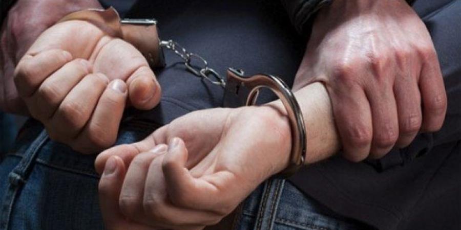 طليق موظفة يلقى مادة حارقة عليها لخلافات بينهما فى الوراق