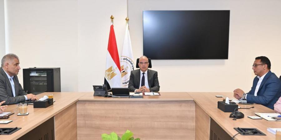 وزير الري يتابع حالة منشآت الحماية من أخطار السيول بوادي وتير بجنوب سيناء
