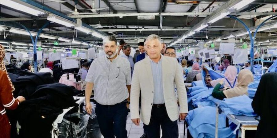 أكرم.. يوجه اصحاب الشركات بتدريب الشباب وتأهيلهم لسوق العمل