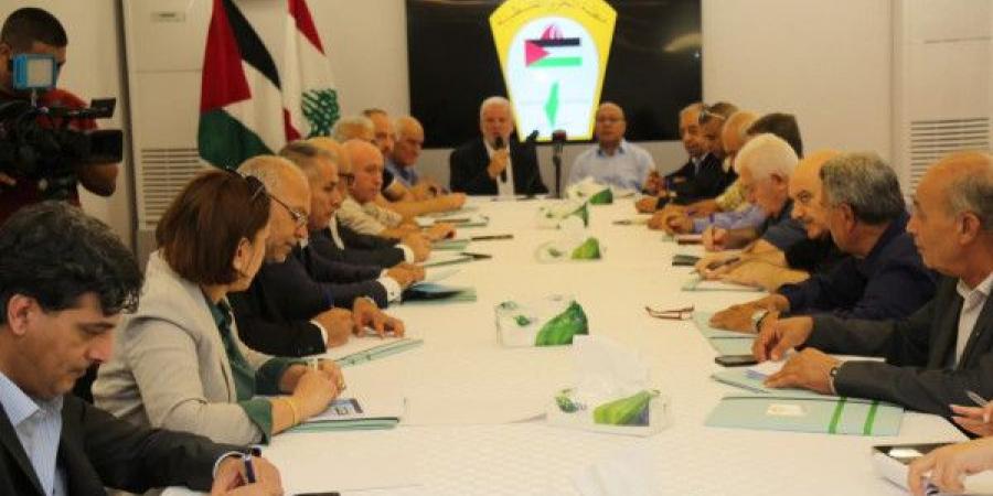 لبنان: الاتفاق على تشكيل لجنة تحضيرية لإجراء انتخابات اللجان الشعبية استناداً لمرسوم الرئيس عباس