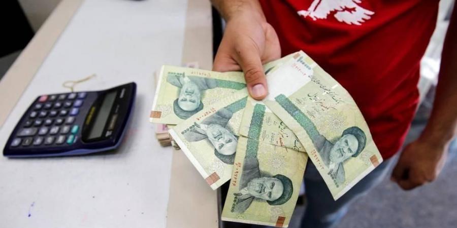 إيران تزيل 4 أصفار من عملتها لمواجهة التضخم المستفحل